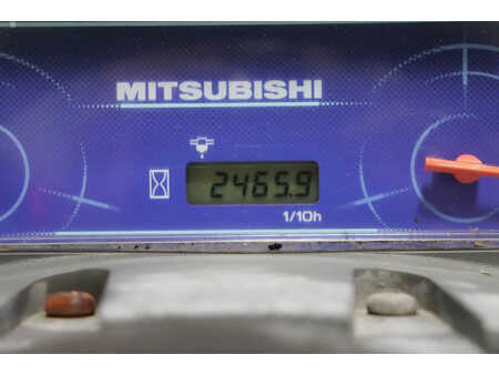 Diesel heftrucks 2009  Mitsubishi FD25N (2)