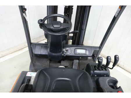 Carrelli elettrici 3 ruote 2016  Doosan B20T-7 (2)