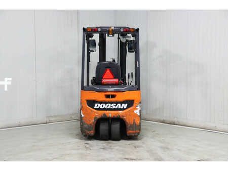 Carrelli elettrici 3 ruote 2016  Doosan B20T-7 (6)