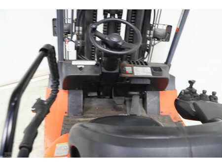 Carrelli elettrici 4 ruote 2008  Toyota 7FBMF50 (2)