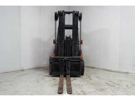 Carrelli elettrici 4 ruote 2008  Toyota 7FBMF50 (3)