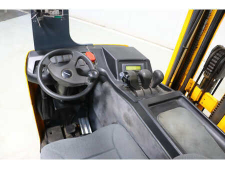 Retraky 2002  Jungheinrich ETV110 (2)