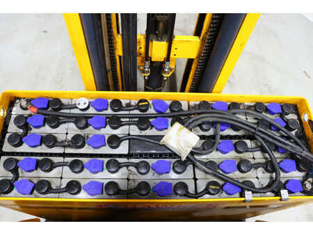 Retraky 2002  Jungheinrich ETV110 (9)