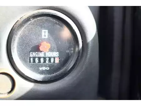 Reach-Stacker 1999  Linde C4130TL5 (14)