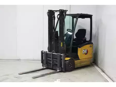 Elektromos 3 kerekű 2020  CAT Lift Trucks EP16ANT (4)