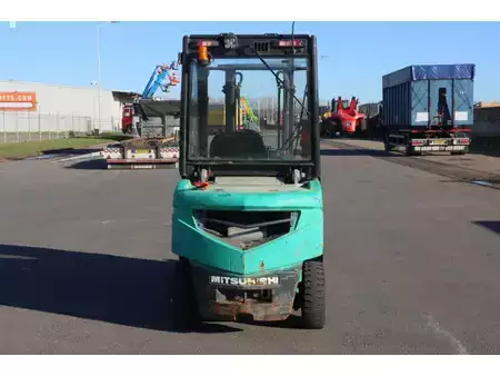 Empilhador diesel 2013  Mitsubishi FD25N (5)