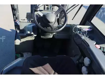 Empilhador diesel 2013  Mitsubishi FD25N (8)