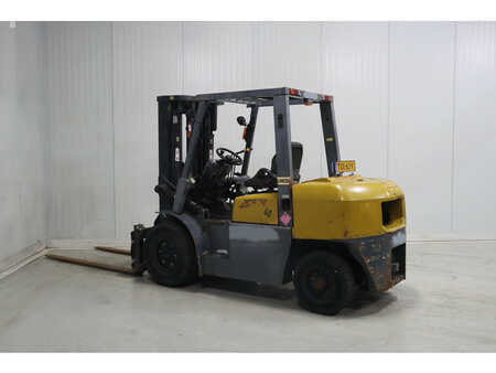Diesel Forklifts 2012  TCM FD40T2 (4)