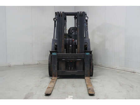 Diesel Forklifts 2012  TCM FD50T2 (2)