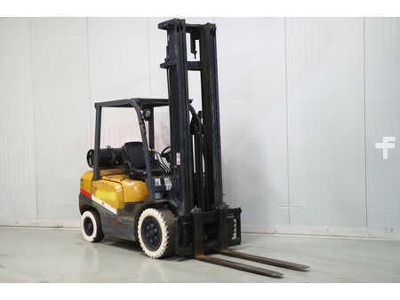 Carrelli elevatori GPL 2012  TCM FG30T3 (1)
