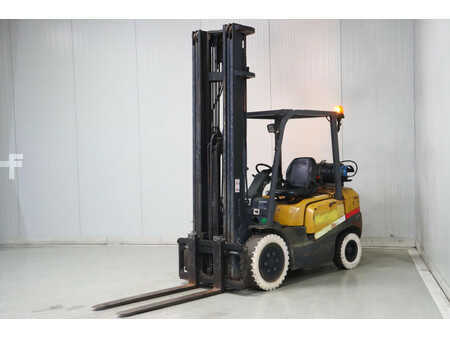 Carrelli elevatori GPL 2012  TCM FG30T3 (3)