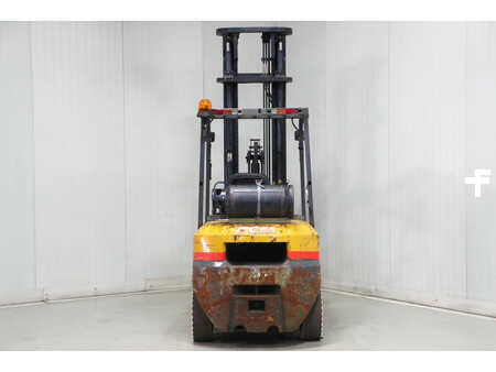 Carrelli elevatori GPL 2012  TCM FG30T3 (5)
