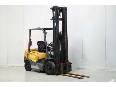 Carrelli elevatori diesel 2012  TCM FD25T3 (1)