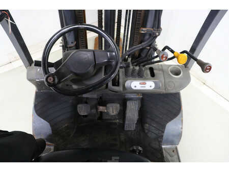 Carrelli elevatori diesel 2012  TCM FD25T3 (9)