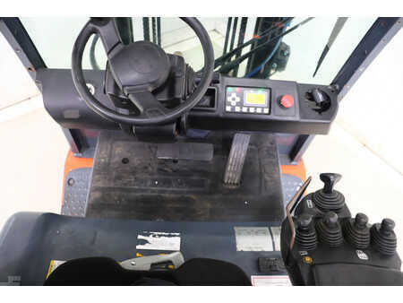 El Truck - 4-hjul 2014  Toyota 8FBMKT25 (10)