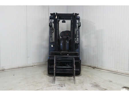 Elektromos 4 kerekű 2017  Toyota 8FBMKT25 (3)