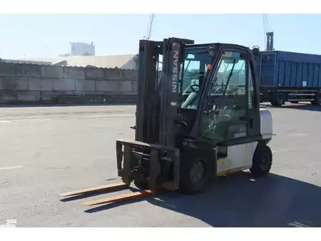 Diesel truck 2008  Nissan FGD02A30U (4)