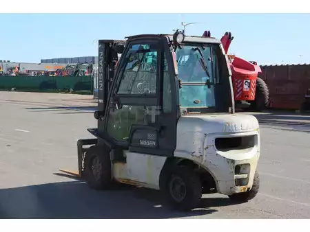 Diesel truck 2008  Nissan FGD02A30U (5)