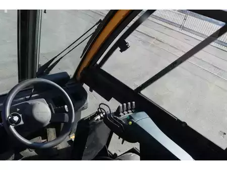 Diesel gaffeltruck 2017  Nissan Y1D2A25H (3)