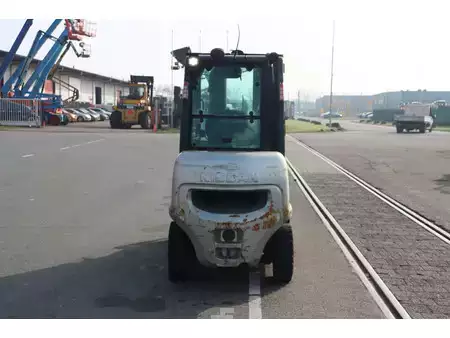 Dieselový VZV 2012  Nissan Y1D2A32Q (6)