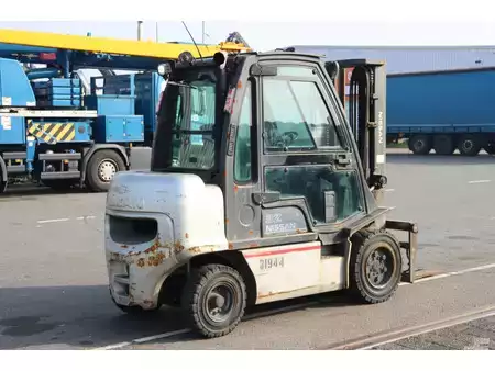 Dieselový VZV 2012  Nissan Y1D2A32Q (7)