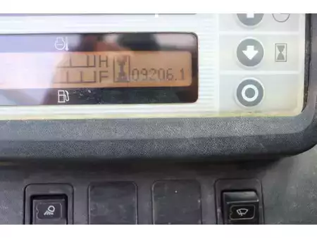 Dieselový VZV 2012  Nissan Y1D2A32Q (9)