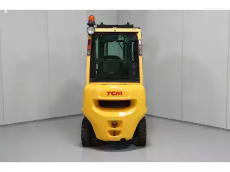 Dieselový VZV 2015  Nissan Y1D2A25H (6)