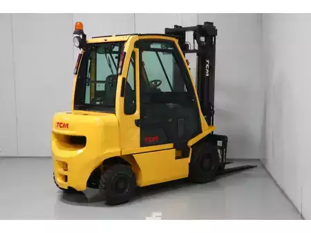 Dieselový VZV 2015  Nissan Y1D2A25H (7)