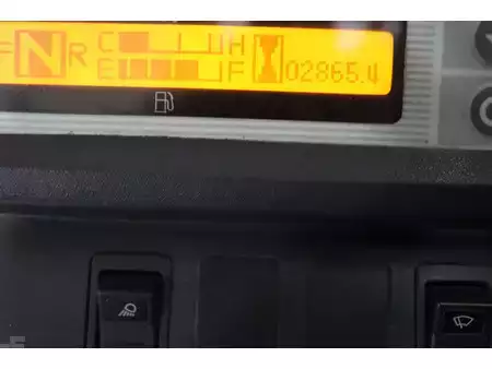 Dieselový VZV 2015  Nissan Y1D2A25H (9)