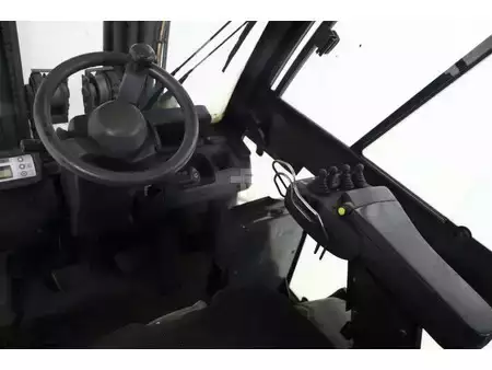 Diesel truck 2012  Nissan YG1D2A32Q (2)