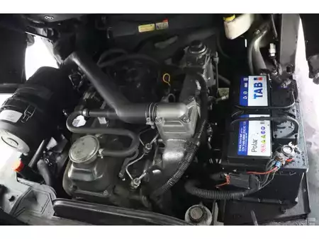 Diesel truck 2012  Nissan YG1D2A32Q (8)