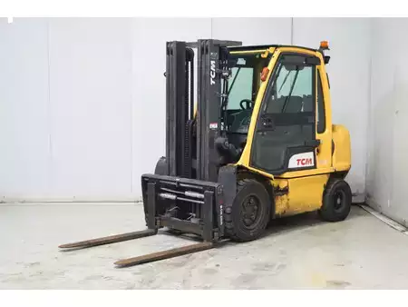 Diesel heftrucks 2016  Nissan YG1D2A32Q (5)