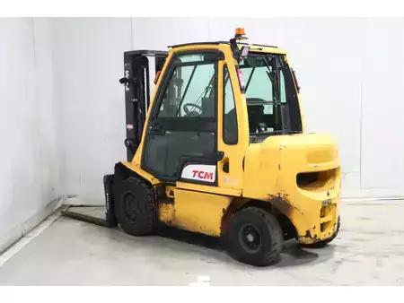 Diesel heftrucks 2016  Nissan YG1D2A32Q (6)