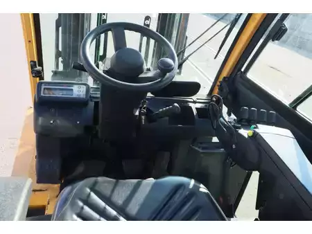 Diesel truck 2019  Nissan YG1D2A32Q (2)