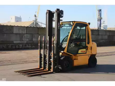 Diesel truck 2019  Nissan YG1D2A32Q (4)