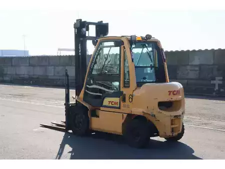 Diesel truck 2019  Nissan YG1D2A32Q (5)