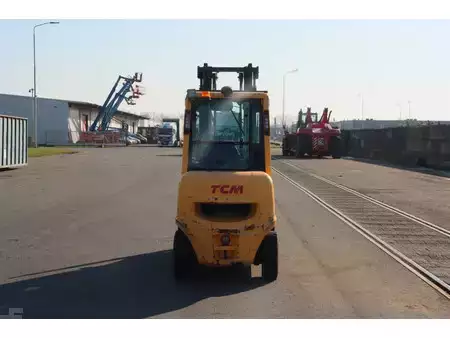 Diesel truck 2019  Nissan YG1D2A32Q (6)