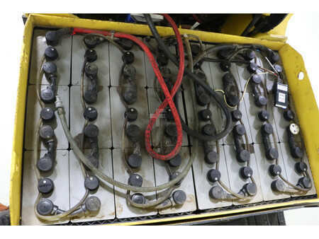 Elektromos 3 kerekű 2008  Hyster J1.60XMT (8)