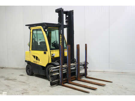 Gázüzemű targoncák 2020  Hyster H3.0FT (1)