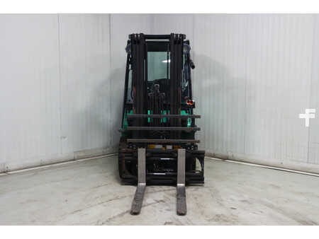 Diesel Forklifts 2012  Mitsubishi FD25N (3)