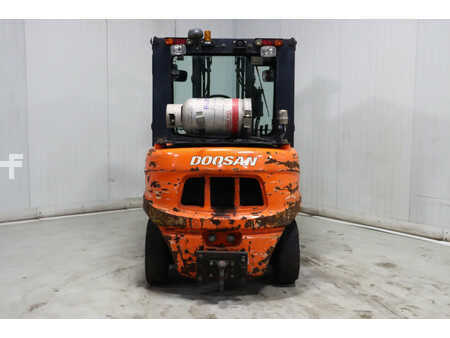 Carrelli elevatori GPL 2016  Doosan G40S-5 (6)