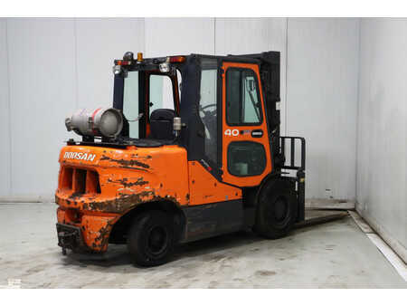 Carrelli elevatori GPL 2016  Doosan G40S-5 (7)