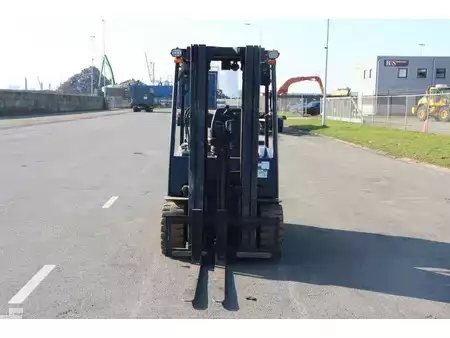 Electric - 4 wheels 2017  Doosan B25X-7 (3)