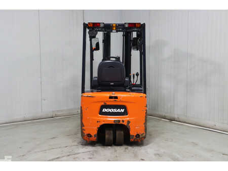 Elektrisk- 3 hjul 2015  Doosan B18T-7 (8)