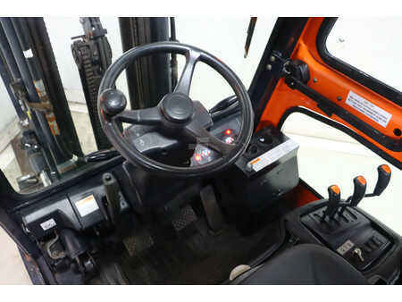 Dieselstapler 2016  Doosan D25S-7 (2)