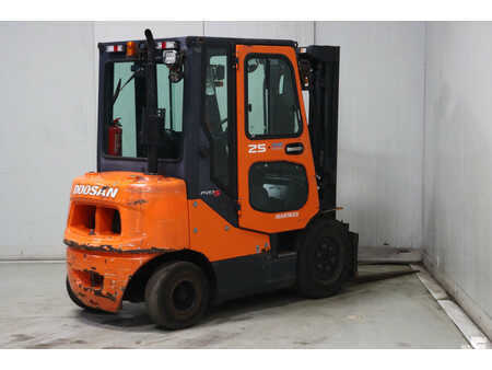 Dieselstapler 2016  Doosan D25S-7 (7)