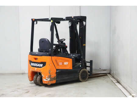 Chariots électriques à 3 roues 2019  Doosan B15T-7 (7)