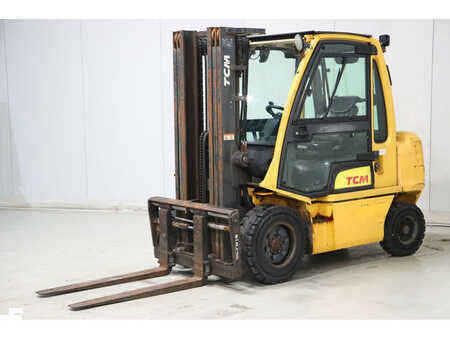 Dieselstapler 2017  Unicarriers YG1D2A32H (3)