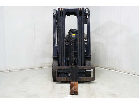 Nestekaasutrukki 2017  Doosan G25N-7 (2)