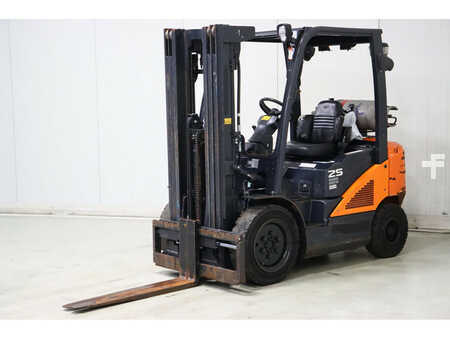Nestekaasutrukki 2017  Doosan G25N-7 (3)